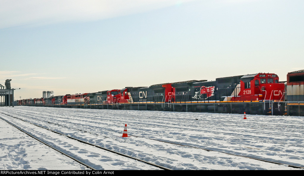 CN 2128